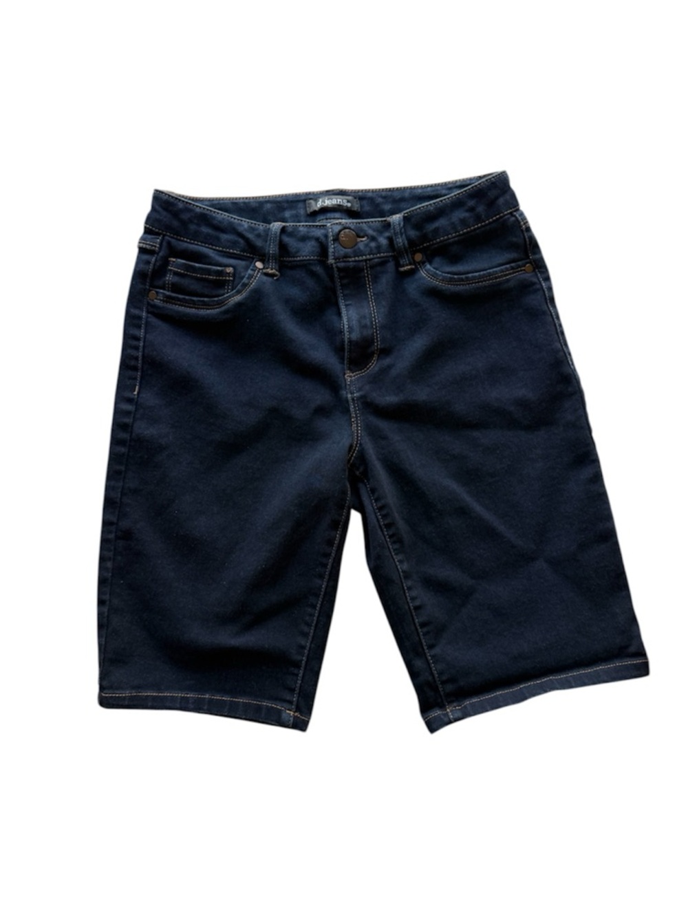 d. jeans Women’s Bermuda Shorts (dark wash) size 6